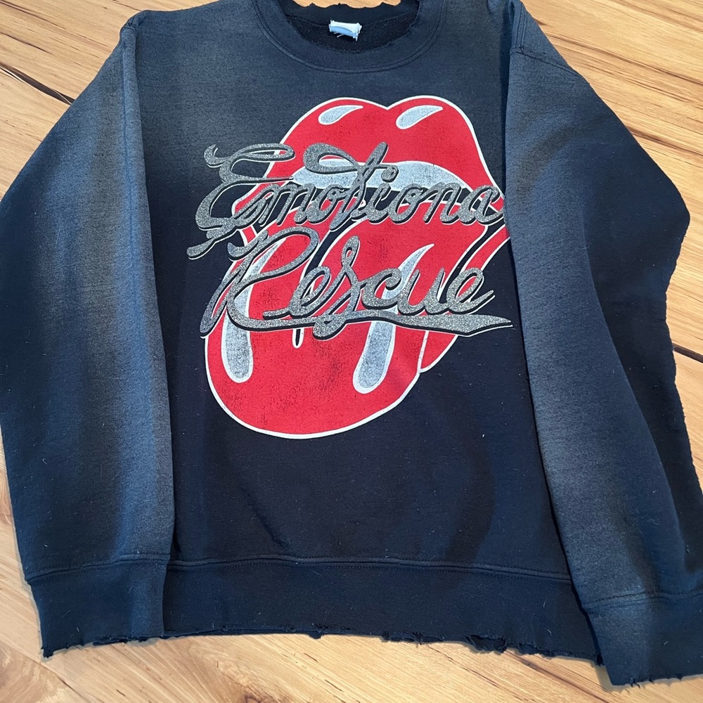 MadeWorn Black and Red Graphic Sweatshirt